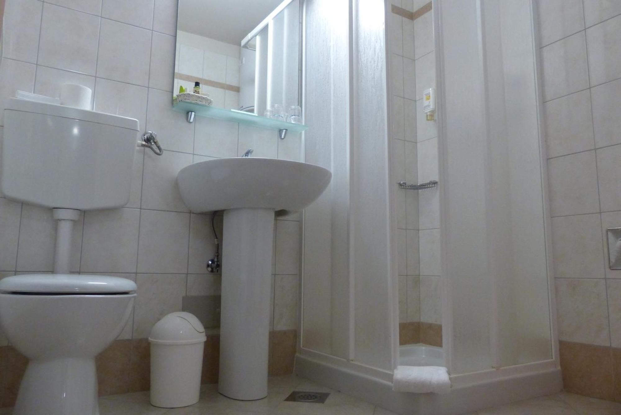 Apartments Punta Veli Lošinj 客房 照片