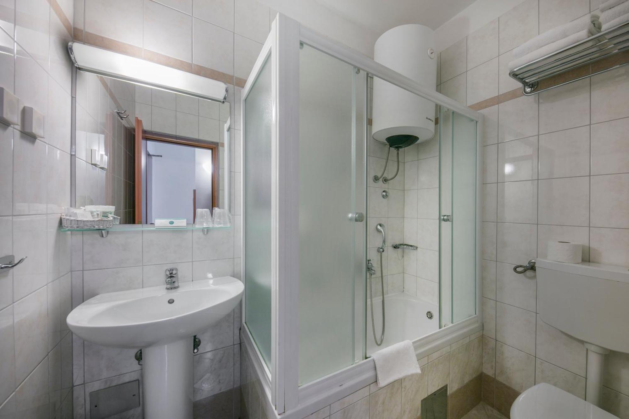 Apartments Punta Veli Lošinj 客房 照片
